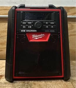 lot 150 image: Milwaukee M18 Jobsite RadioCharger, Model# 2792-20 #44106 Msrp $279.00