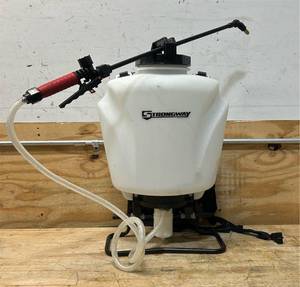 lot 167 image: Strongway Backpack Sprayer