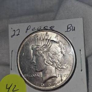 lot 42 image: 1922 Peace Dollar $1 BU Condition