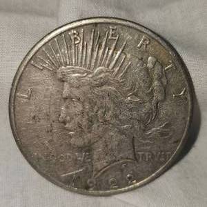 lot 57 image: 1922 S Peace Dollar $1