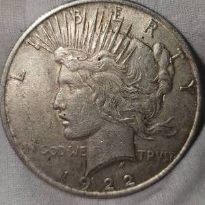 lot 62 image: 1922 Peace Dollar $1