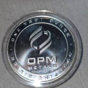 lot 85 image: OPM 1oz t, .999 Silver Round