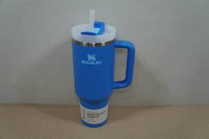 lot 30 image: Stanley Quencher H2.O Tumbler - 40oz
