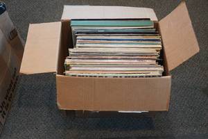 lot 79 image: Vinyl Records - Animal Alphabet, Polka, Jim Reeves