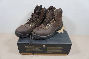 lot 117 image: Irish Setter Ely Mens 6 Work Boots Style 83608 - Size 9