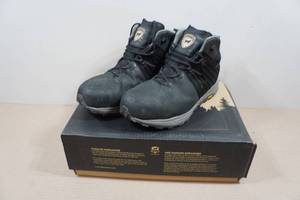 lot 118 image: Irish Setter Wadena Mens 5 Work Boots Style 83680 - Size 11