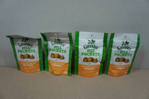 lot 139 image: 4 Greenies Pill Pockets - Tablet Size - Chicken Flavor