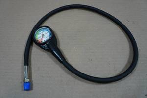lot 171 image: Cressi Mini Submersible Pressure Gauge