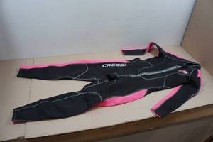 lot 193 image: Cressi Lido Long Womens 2mm Wetsuit - XS1, Pink