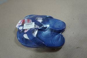 lot 198 image: Nuusol Cascade Sandals - Womens 5, Childrens 3