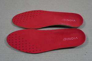 lot 202 image: Vionic Mens Active Full Length Orthotic Insoles - Medium