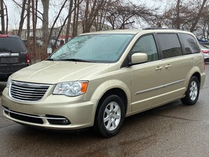 2011 CHRYSLER TOWN AND COUNTRY TOURING (NO RESERVE)