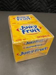 lot 29 image: Wrigleys Juicy Fruit Original 150-Stick Box (10-Pack)