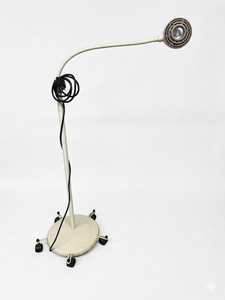 lot 13 image: Ritter 152-001 Halogen Exam Light - Optimum Amount of Quality Light, Intended for Multiple Disciplines like Dentistry, Anesthesiology, Etc. - Great Condition