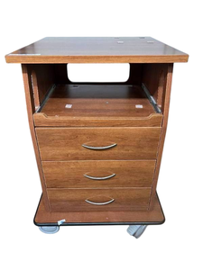lot 16 image: Wooden Medical Cart 3-Drawer Hospital Room Storage Cabinet - Ball-Bearing Drawer Slides, Ample 3-Drawer Storage - Great Condition