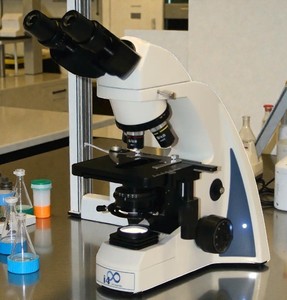 lot 42 image: WOW MSRP $2400 LW Scientific I-4 Infinity Medical Grade Laboratory Power Lighted Binocular Microscope with 4 Objectives - Great Working Condition