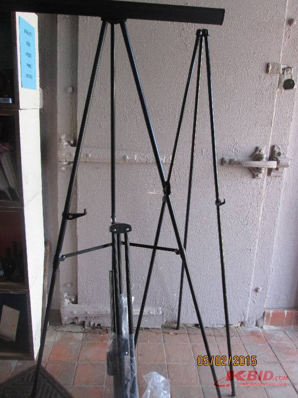lot 31 image: Folding easels or flip chart frames...
