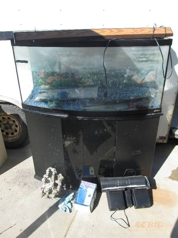 lot 77 image: 55 gallon aquarium Oceanic Brand cu...