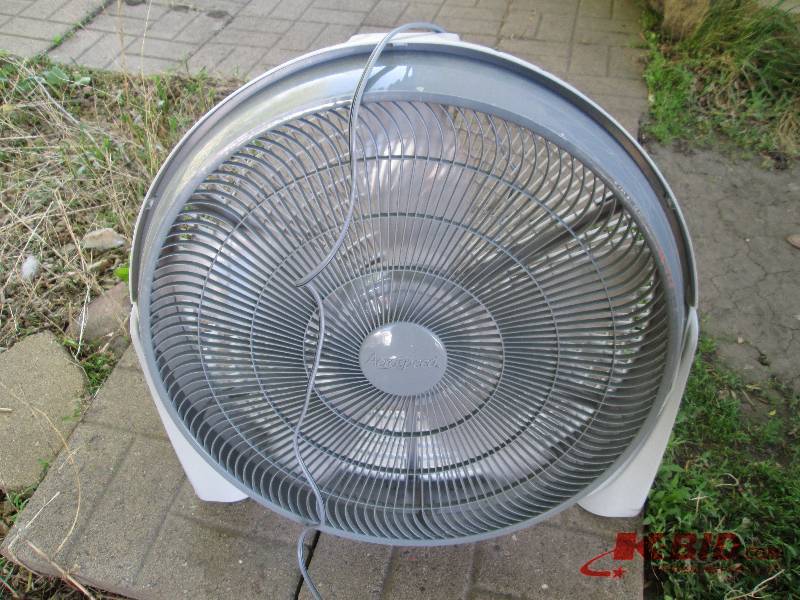 lot 84 image: circlular fan 3 speed Aerospeed bra...