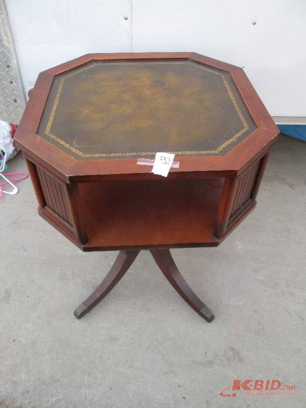 lot 89 image: decoartive table 23 across and 28...