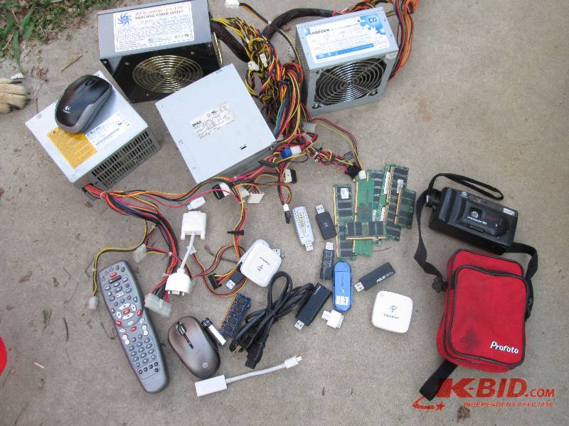 lot 94 image: mixed lot of memory sticks, cooling...