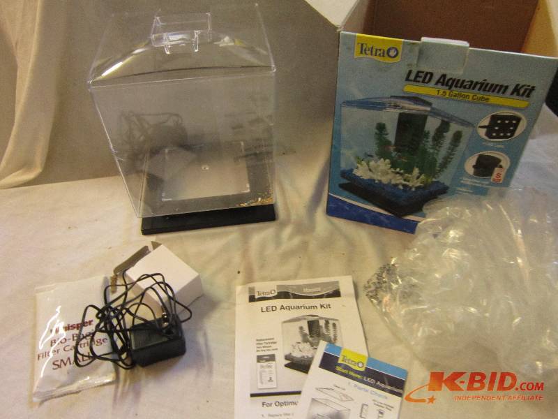 lot 135 image: Tetra LED aquarium kit 1.5 gallon t...