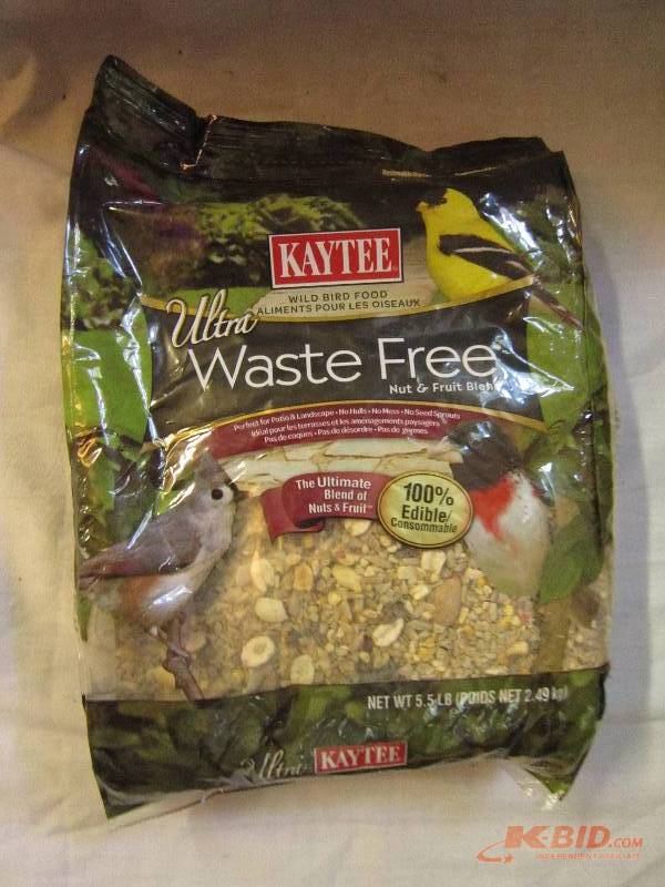 lot 144 image: Kaytee ultra waste free wild bird f...