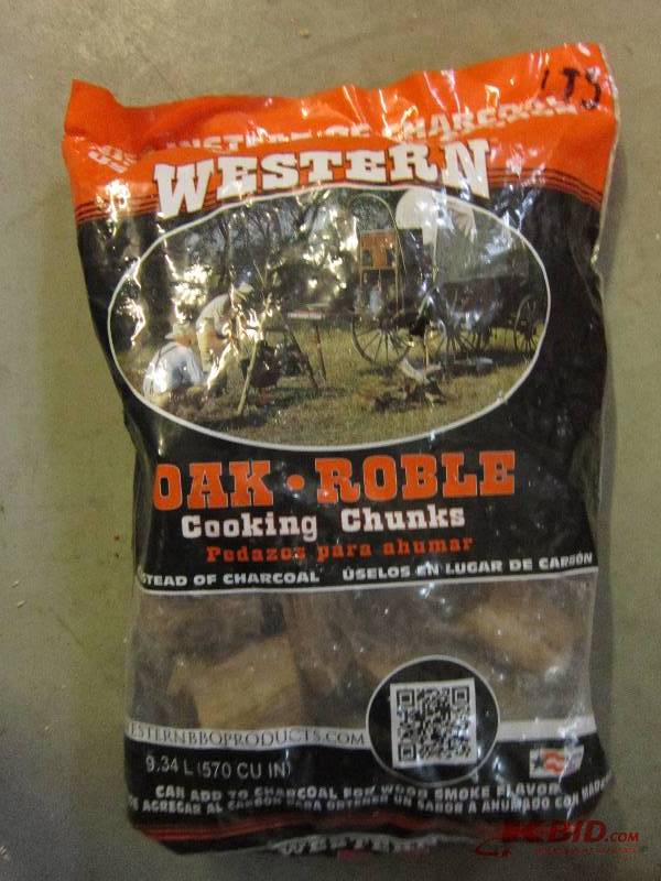 lot 175 image: Oak Roble cooking chunks 9.34 L...