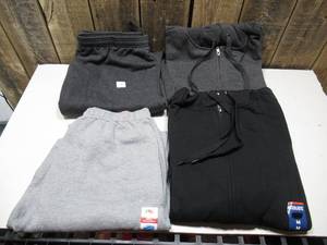 lot 7 image: Sweatpants & Sweaters, Size Medium