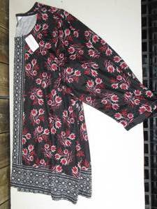 lot 37 image: Christopher & Banks Womens 34 Sleeve Shirt Size XL