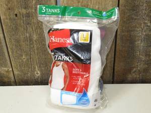 lot 46 image: Hanes Mens Tagless Tanks, Size L 3 Pack White Flex Fabric