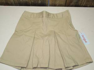 lot 80 image: Cat & Jack - Beige Skirt, Size 12 plus