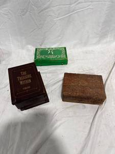 lot 2452 image: Assorted Decorative Boxes (3)