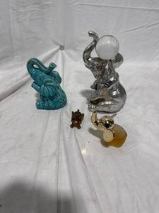 lot 2453 image: Assorted Elephant Figurines Lot