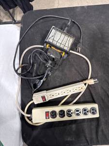 lot 2460 image: Work Light & Power Strips Lot