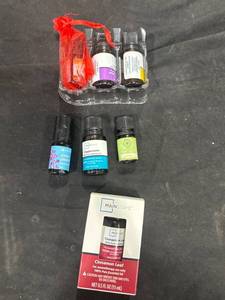 lot 2475 image: Assorted Essential Oils Lot