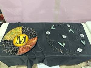 lot 2530 image: Metal Wall Decor Lot