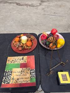 lot 2535 image: Home Decor Lot