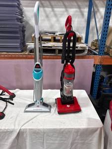 lot 2567 image: Bissell Steam Mop & Dirt Devil Vacuum Lot