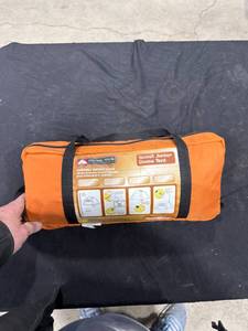 lot 2576 image: Ozark Trail Junior Dome Tent