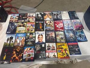 lot 2587 image: Mixed DVD & Blu-ray Movie Lot