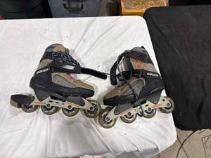 lot 2601 image: Bauer Inline Skates