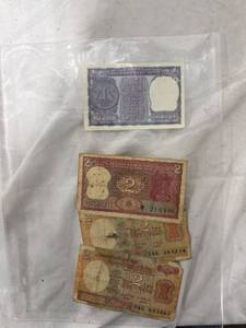 lot 2625 image: Indian Rupee Banknotes Collection