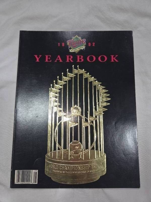 1992 Twins Yearbook