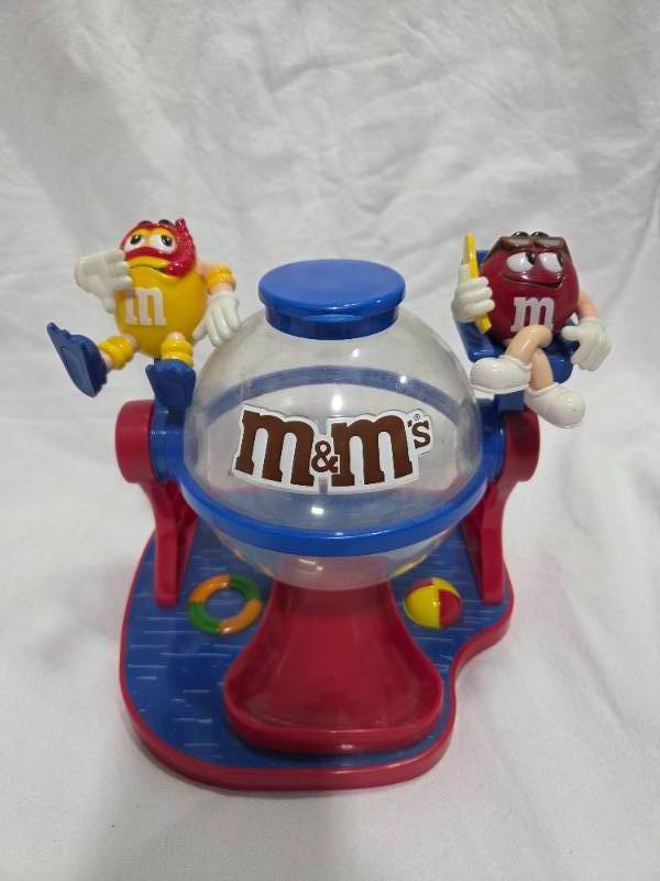 M&M Dispenser