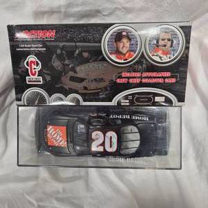Tony Stewart Home Depot Crew Chief Model Car - Black