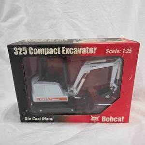 Bobcat 325 Excavator Model