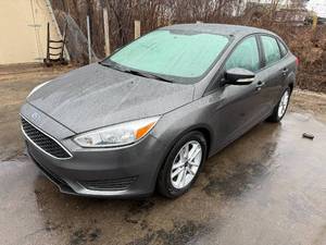 lot 12 image: 2016 Ford Focus SE