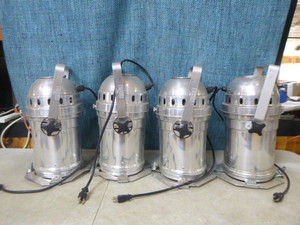 lot 39 image: 4 Stage Lights