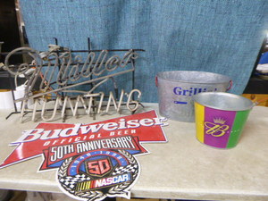 lot 44 image: Miller Hunting Neon Light and Bar Items